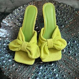 Lime green open toe cloth material sandals